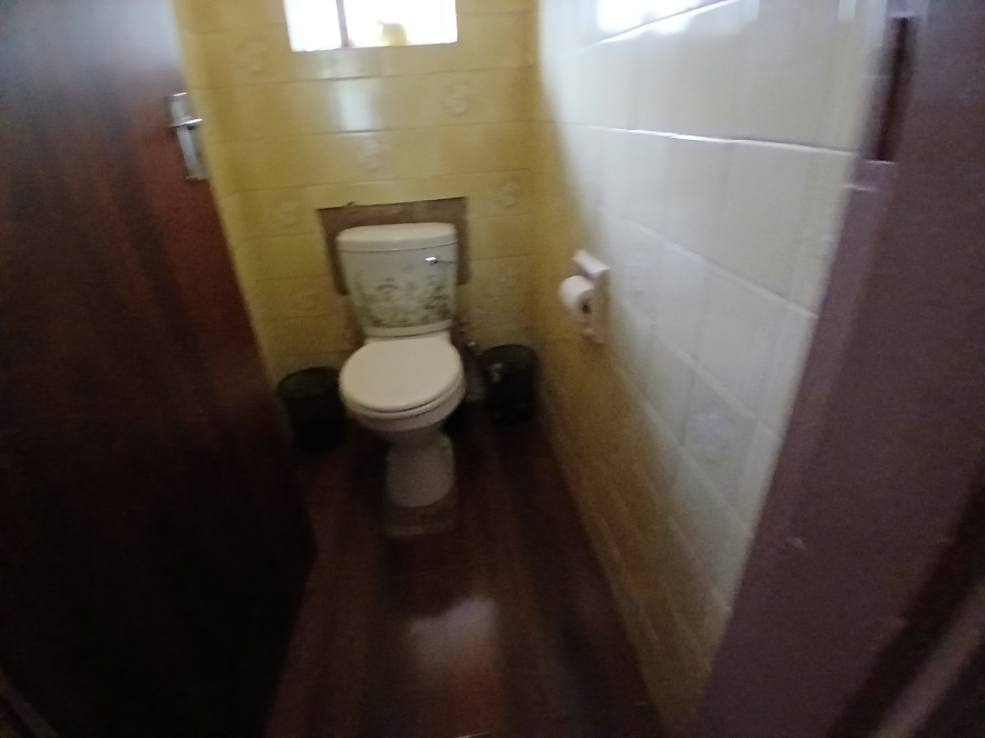 5 Bedroom Property for Sale in Selcourt Gauteng