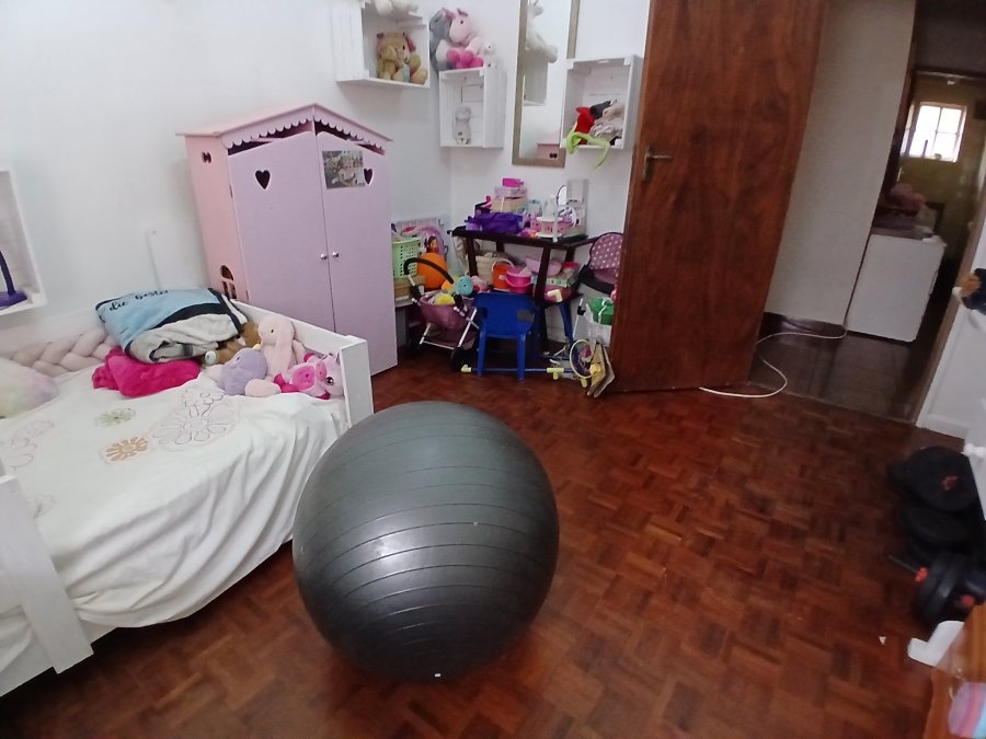 5 Bedroom Property for Sale in Selcourt Gauteng
