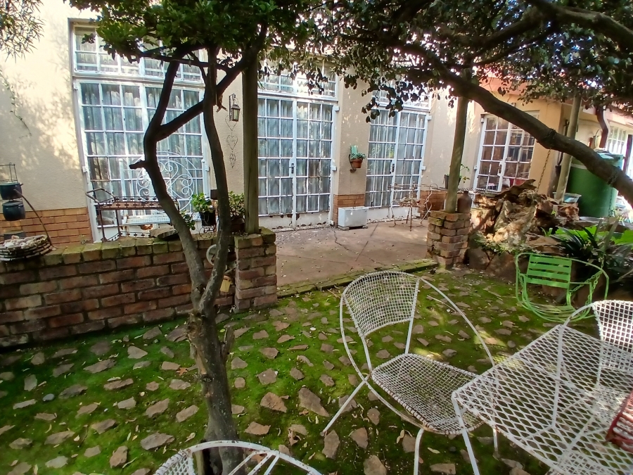 5 Bedroom Property for Sale in Selcourt Gauteng