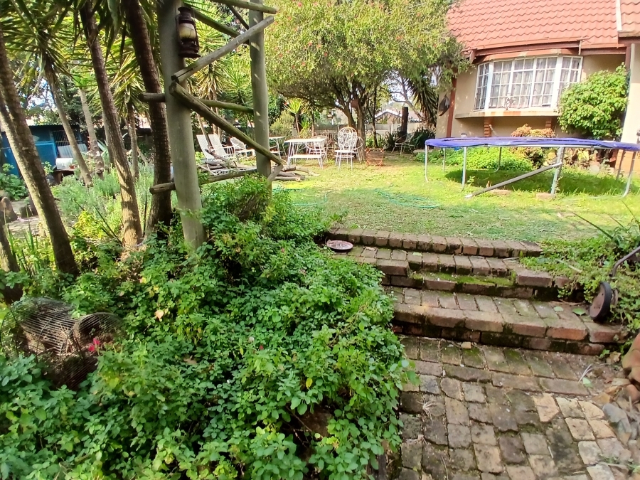 5 Bedroom Property for Sale in Selcourt Gauteng