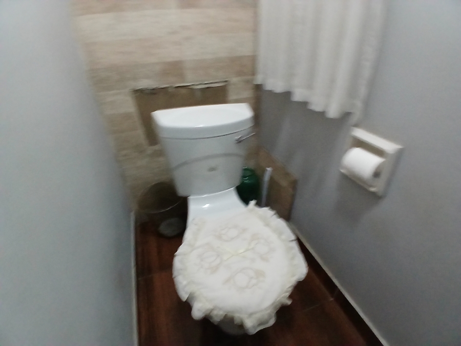 5 Bedroom Property for Sale in Selcourt Gauteng