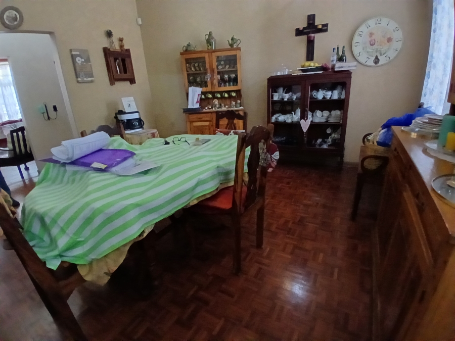 5 Bedroom Property for Sale in Selcourt Gauteng