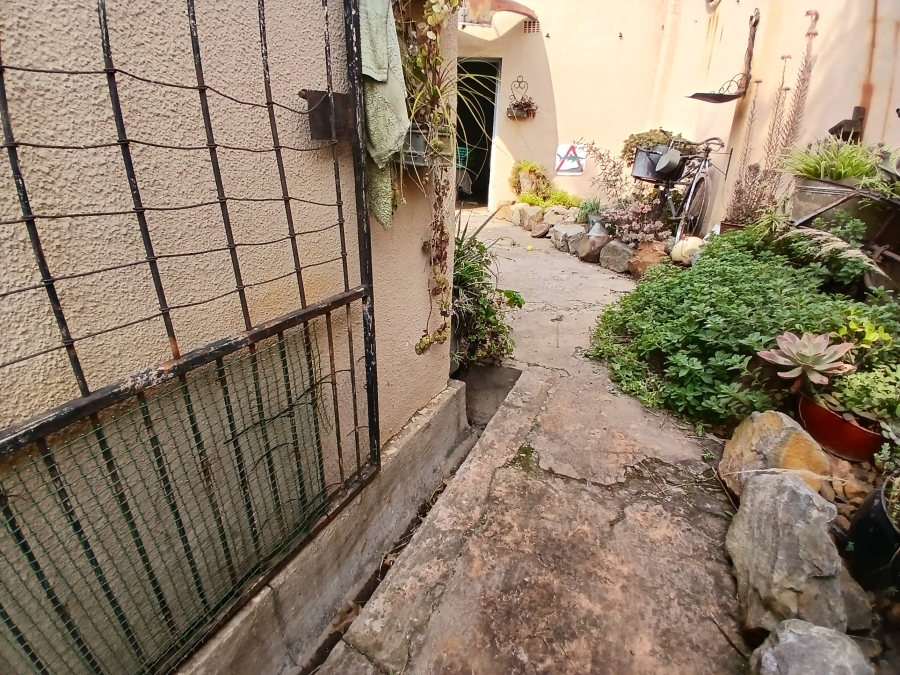 5 Bedroom Property for Sale in Selcourt Gauteng