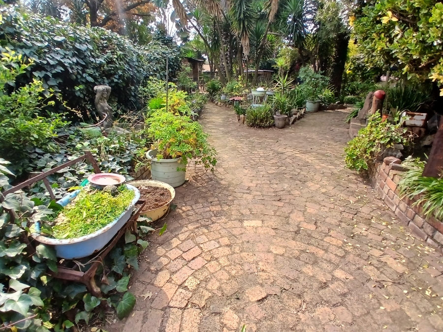 5 Bedroom Property for Sale in Selcourt Gauteng