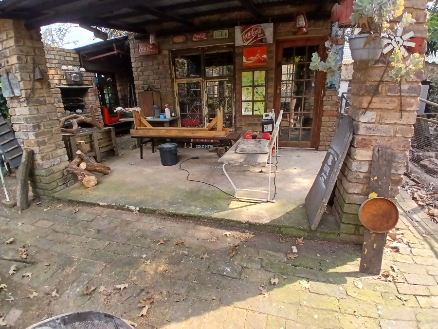 5 Bedroom Property for Sale in Selcourt Gauteng
