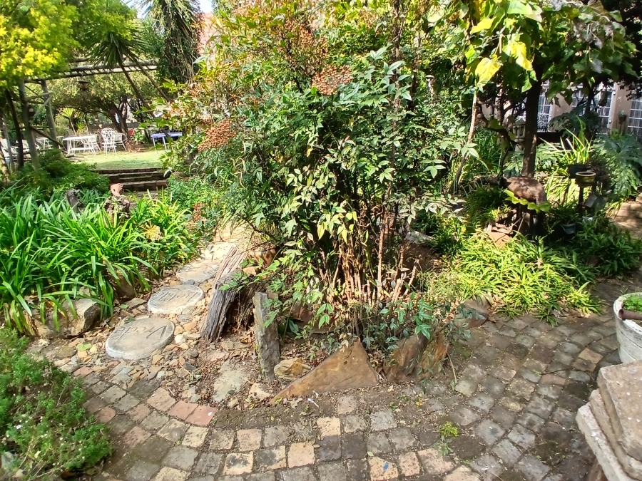 5 Bedroom Property for Sale in Selcourt Gauteng