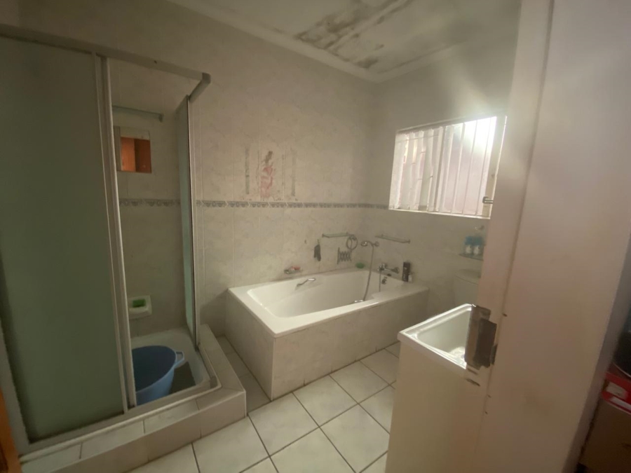 4 Bedroom Property for Sale in Vanderbijlpark SE 2 Gauteng