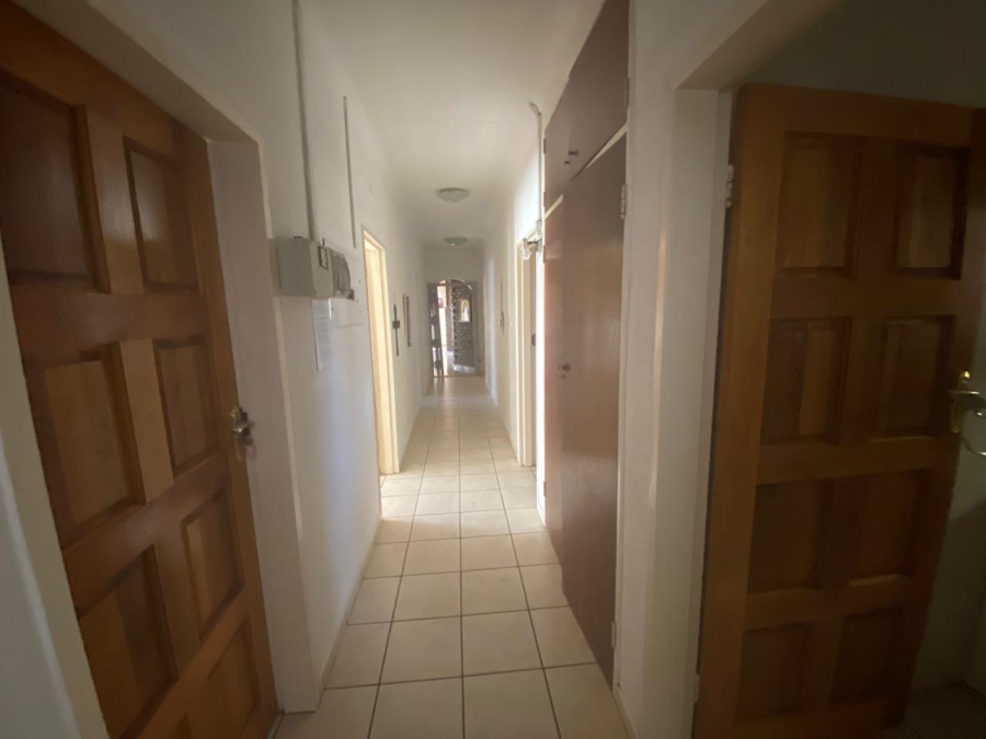 4 Bedroom Property for Sale in Vanderbijlpark SE 2 Gauteng