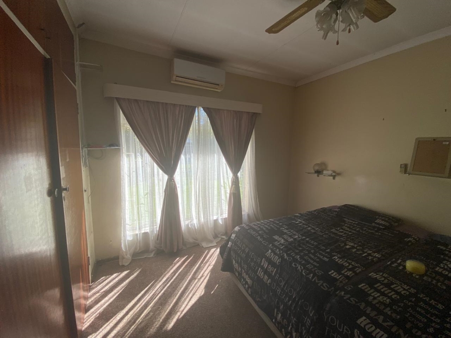 4 Bedroom Property for Sale in Vanderbijlpark SE 2 Gauteng