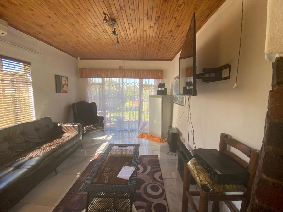 4 Bedroom Property for Sale in Vanderbijlpark SE 2 Gauteng
