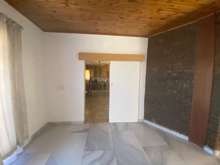 4 Bedroom Property for Sale in Vanderbijlpark SE 2 Gauteng