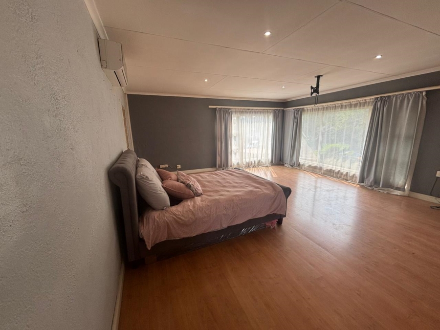 4 Bedroom Property for Sale in Brackendowns Gauteng