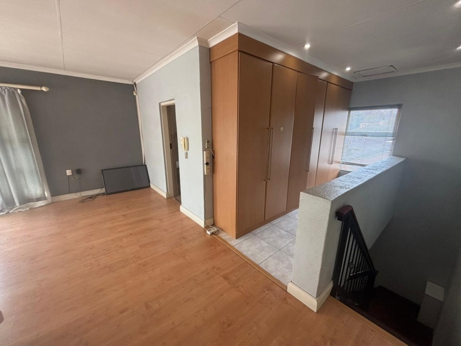 4 Bedroom Property for Sale in Brackendowns Gauteng