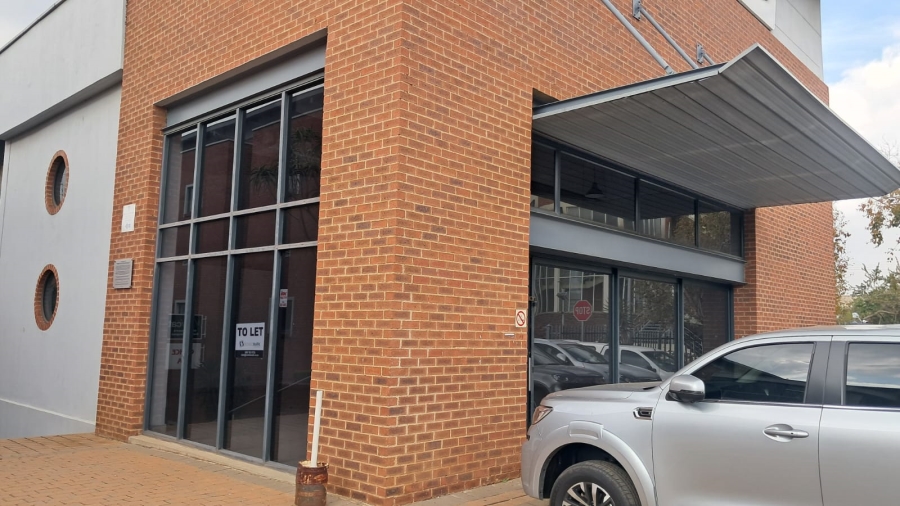 To Let Commercial Property for Rent in Zwartkop Gauteng