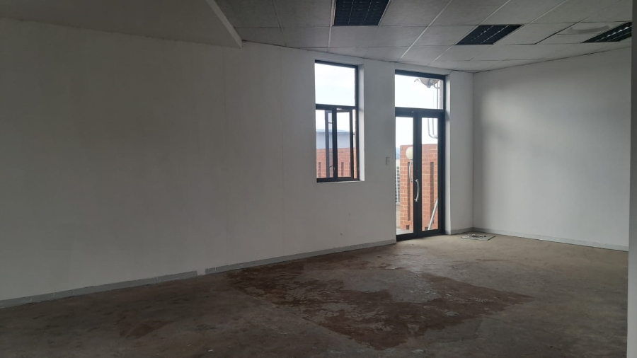 To Let Commercial Property for Rent in Zwartkop Gauteng