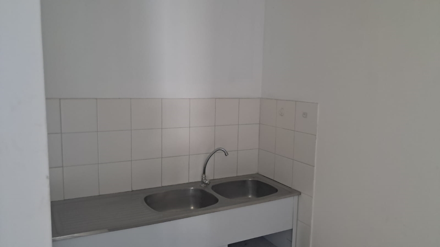 To Let Commercial Property for Rent in Zwartkop Gauteng