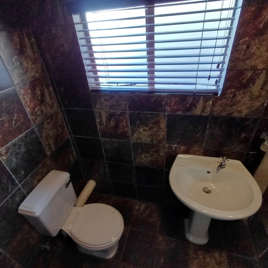 Commercial Property for Sale in Sybrand Van Niekerk Park Gauteng