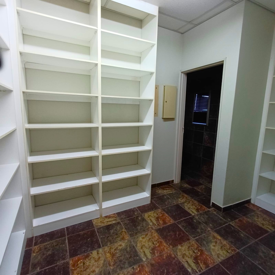 Commercial Property for Sale in Sybrand Van Niekerk Park Gauteng