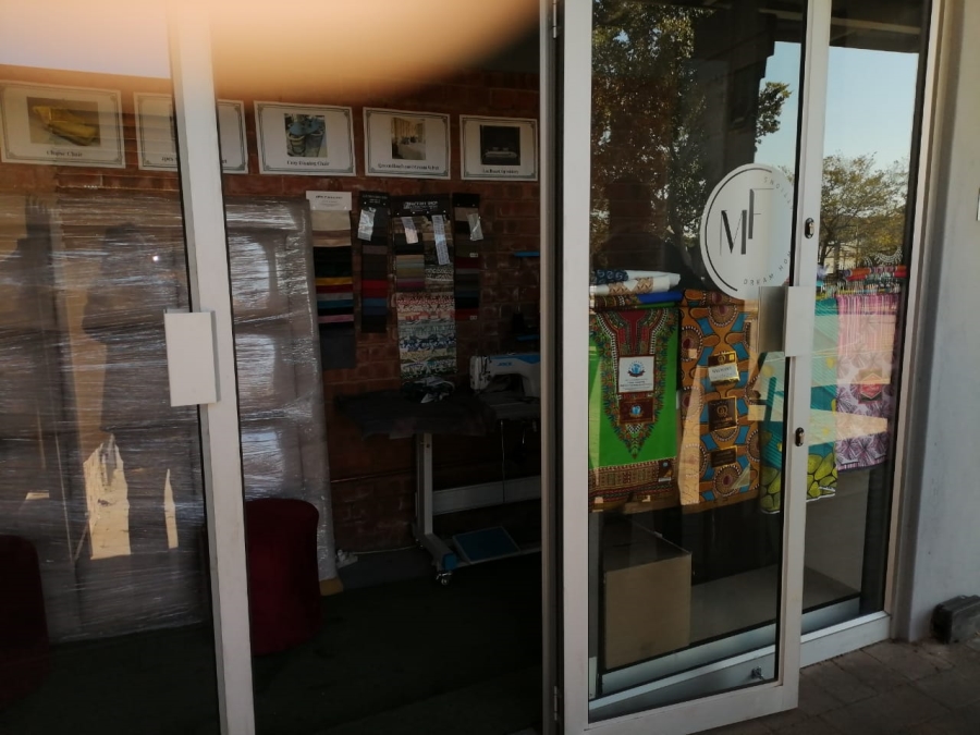 To Let Commercial Property for Rent in Die Wilgers Gauteng