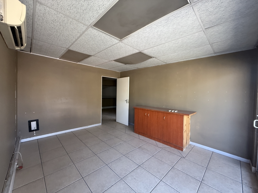 To Let Commercial Property for Rent in North Riding Gauteng