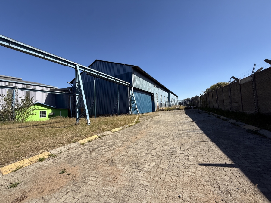 To Let Commercial Property for Rent in Airport Park Gauteng