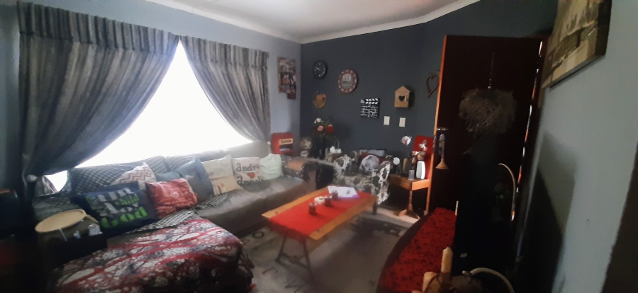3 Bedroom Property for Sale in Glen Marais Gauteng