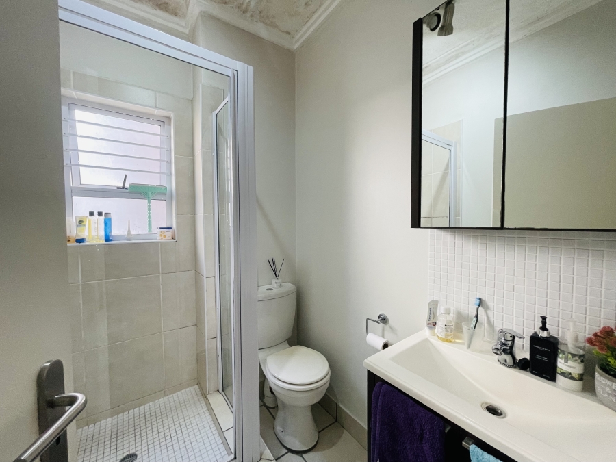 To Let 2 Bedroom Property for Rent in Bryanston Gauteng