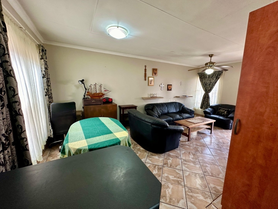 To Let 2 Bedroom Property for Rent in Van Dyk Park Gauteng