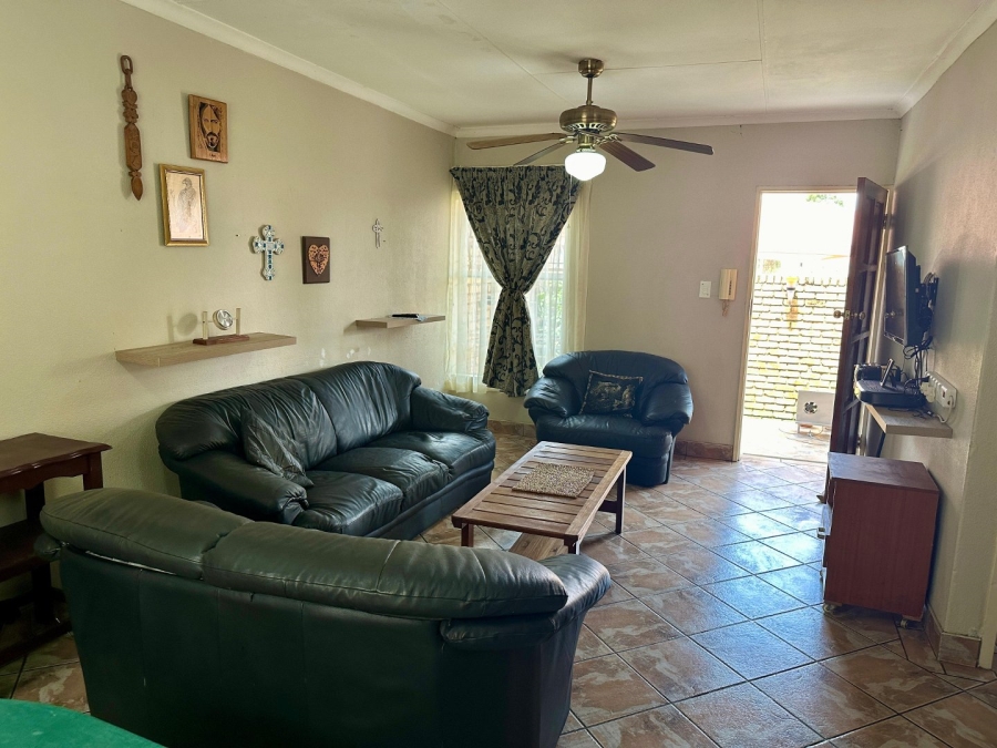 To Let 2 Bedroom Property for Rent in Van Dyk Park Gauteng