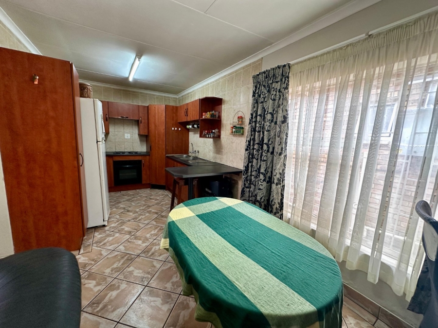To Let 2 Bedroom Property for Rent in Van Dyk Park Gauteng