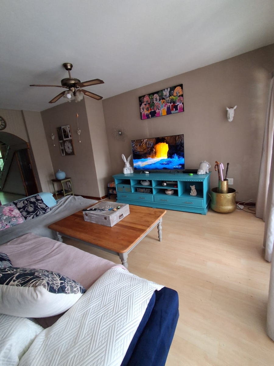 3 Bedroom Property for Sale in Three Rivers Gauteng