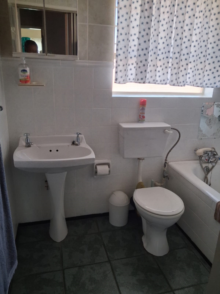 3 Bedroom Property for Sale in Three Rivers Gauteng
