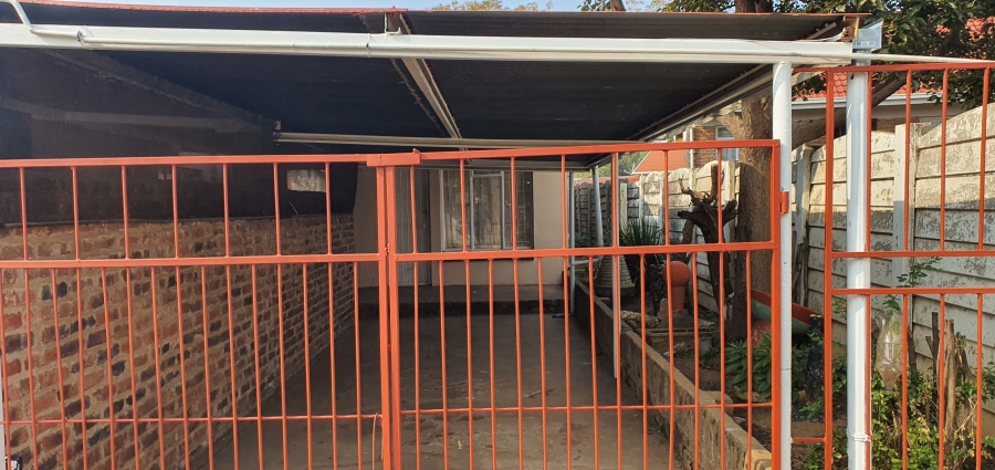 3 Bedroom Property for Sale in Rensburg Gauteng
