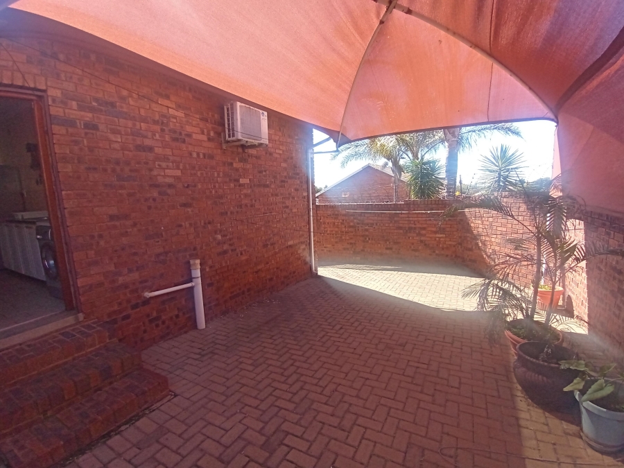 3 Bedroom Property for Sale in Mayberry Park Gauteng