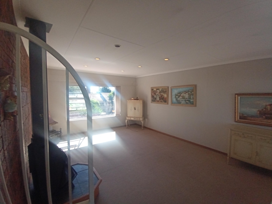 3 Bedroom Property for Sale in Mayberry Park Gauteng
