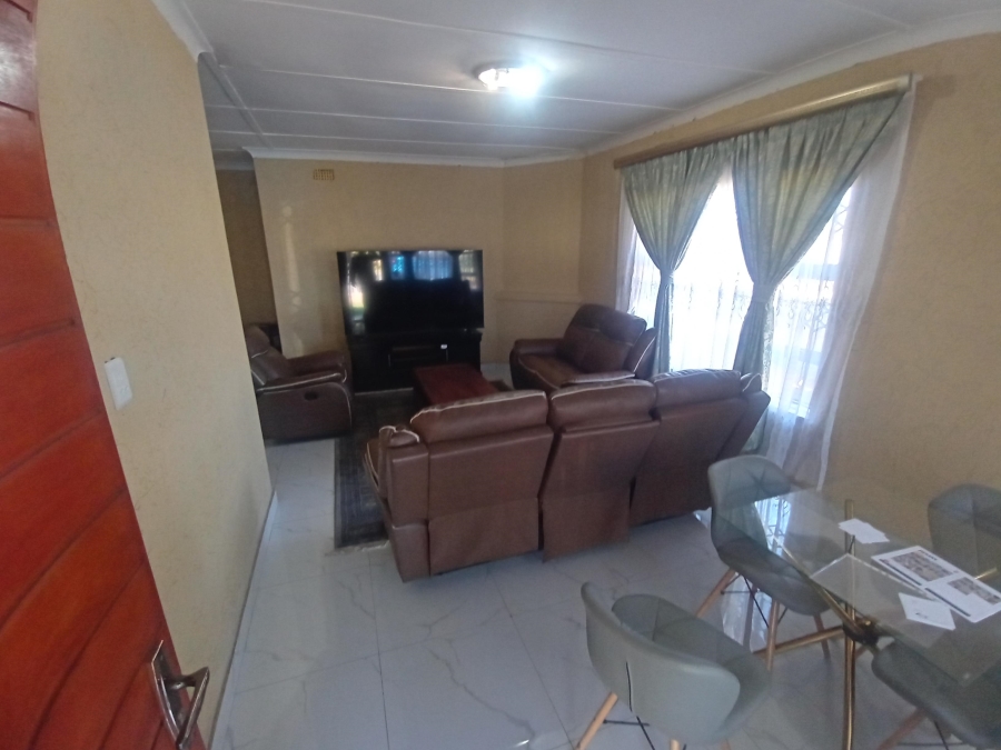 3 Bedroom Property for Sale in South Hills Gauteng