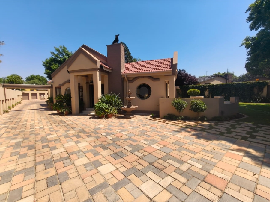 4 Bedroom Property for Sale in Kibler Park Gauteng