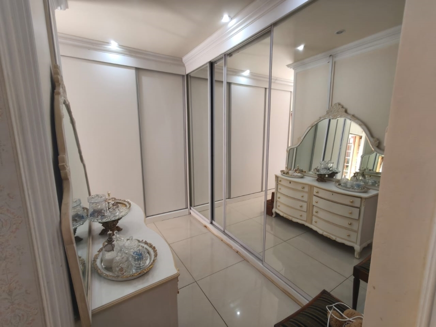 4 Bedroom Property for Sale in Kibler Park Gauteng