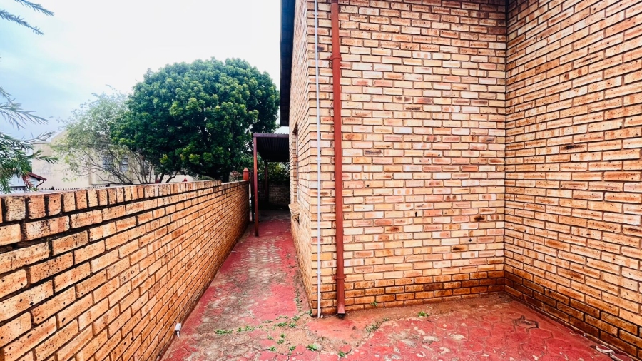 3 Bedroom Property for Sale in Philip Nel Park Gauteng