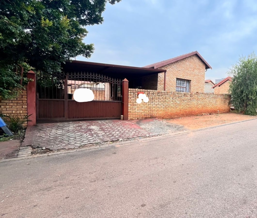3 Bedroom Property for Sale in Philip Nel Park Gauteng
