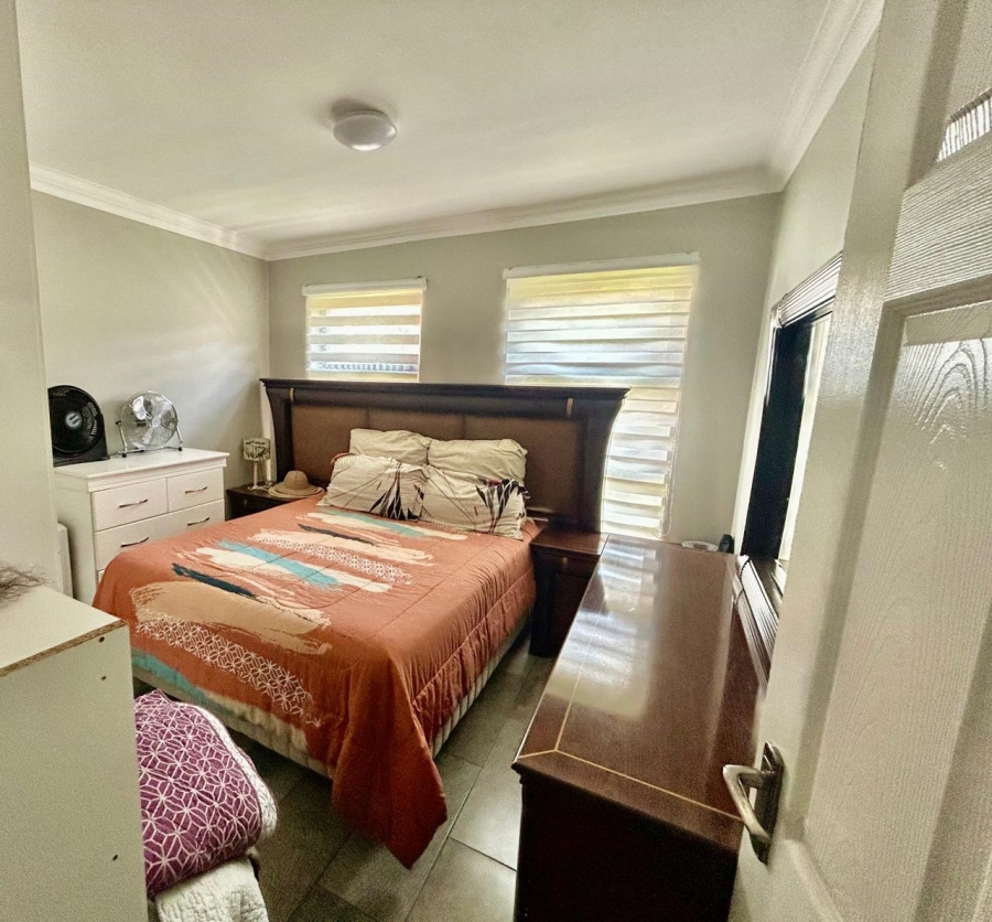 6 Bedroom Property for Sale in Halfway Gardens Gauteng