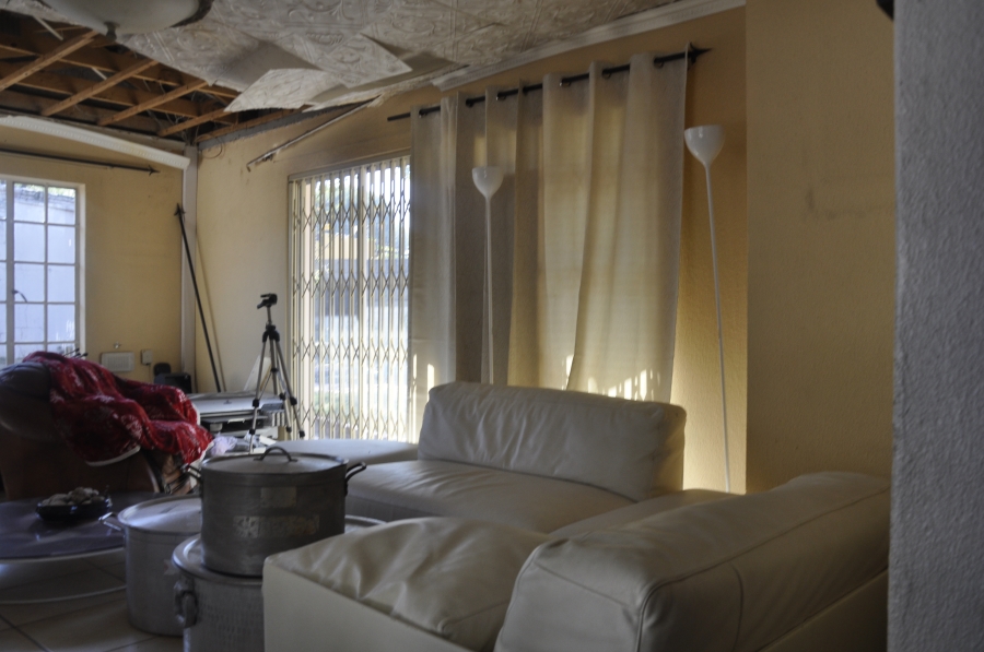 3 Bedroom Property for Sale in Vorna Valley Gauteng
