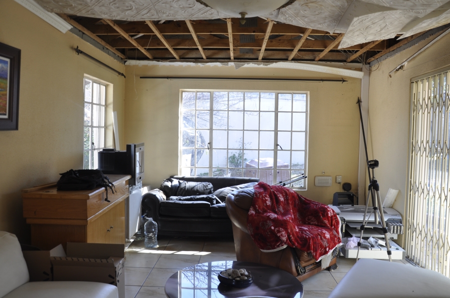 3 Bedroom Property for Sale in Vorna Valley Gauteng