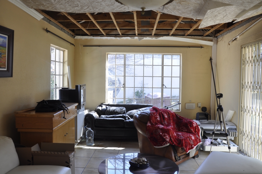 3 Bedroom Property for Sale in Vorna Valley Gauteng