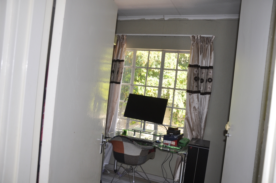 3 Bedroom Property for Sale in Vorna Valley Gauteng
