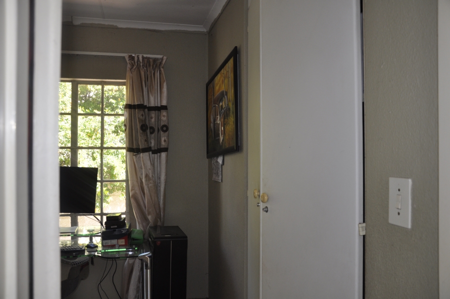 3 Bedroom Property for Sale in Vorna Valley Gauteng