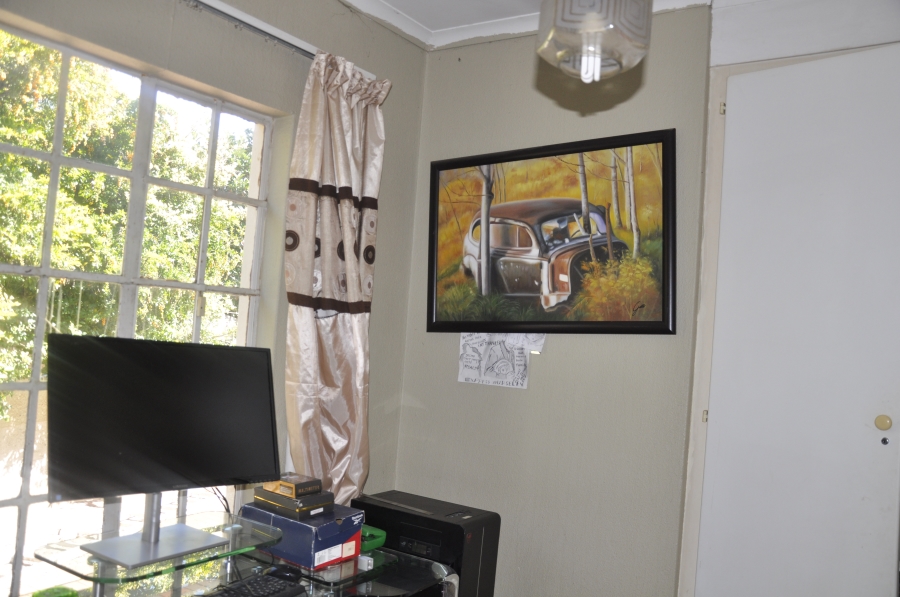 3 Bedroom Property for Sale in Vorna Valley Gauteng