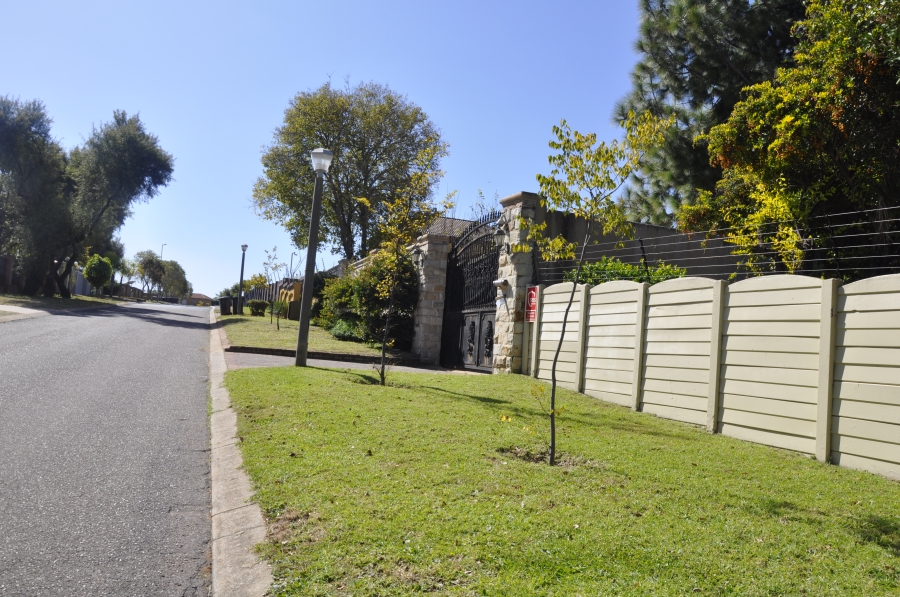 3 Bedroom Property for Sale in Vorna Valley Gauteng