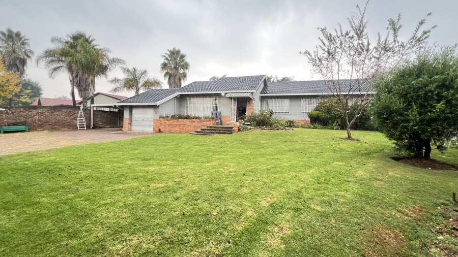 3 Bedroom Property for Sale in Witpoortjie Gauteng