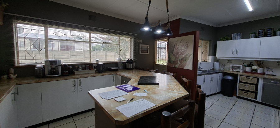 4 Bedroom Property for Sale in Quellerie Park Gauteng